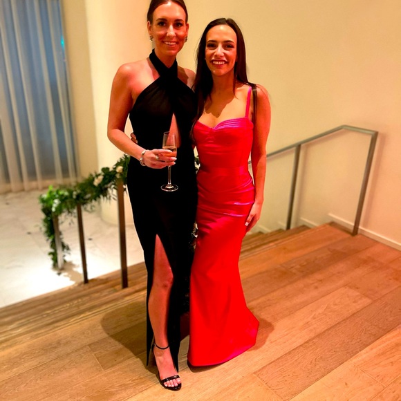 BEAUTIFUL BLACK AMANDA UPRICHARD SIZE SMALL BLACK GOWN - Picture 3 of 8